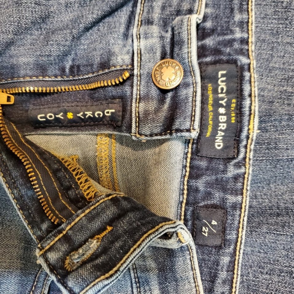 Lucky Brand blue jeans